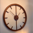 ⏰ Relógio de Parede Minimalista em Madeira
